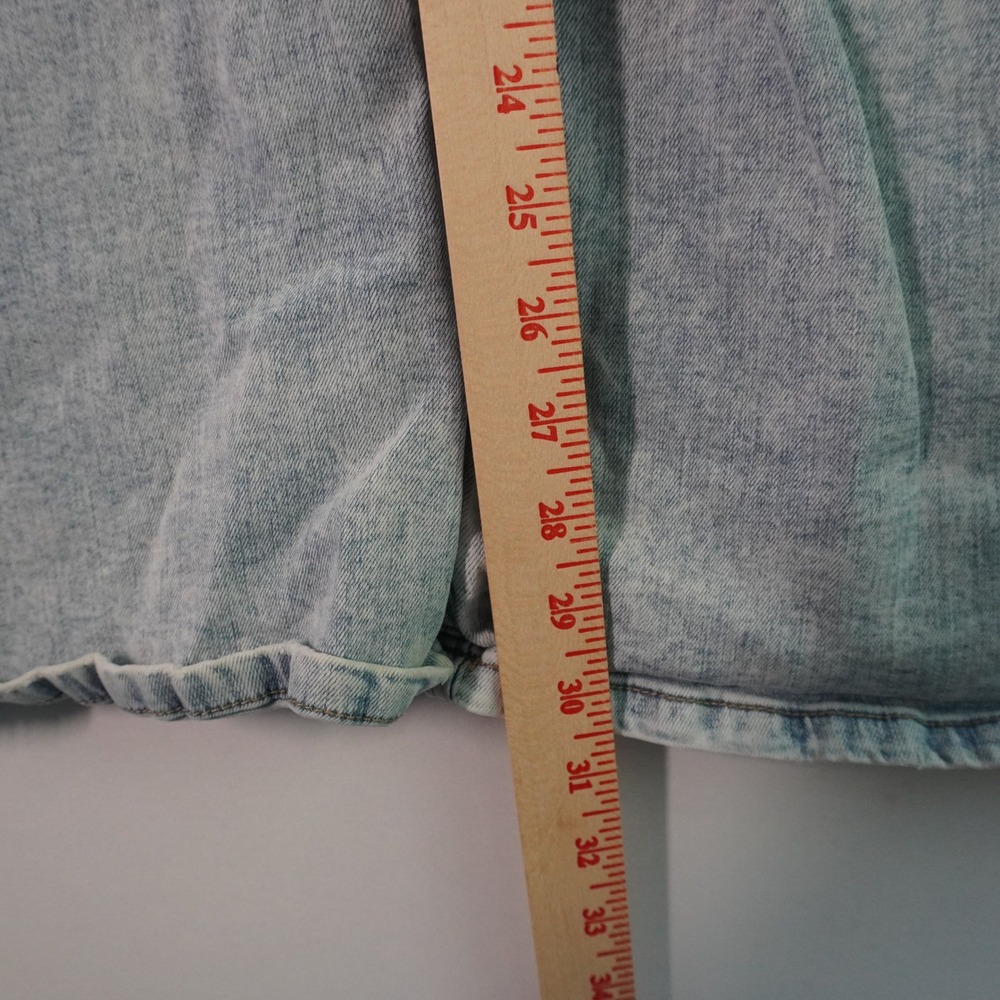 Light Wash Women's Flared Jeans - Picture 8 of 8